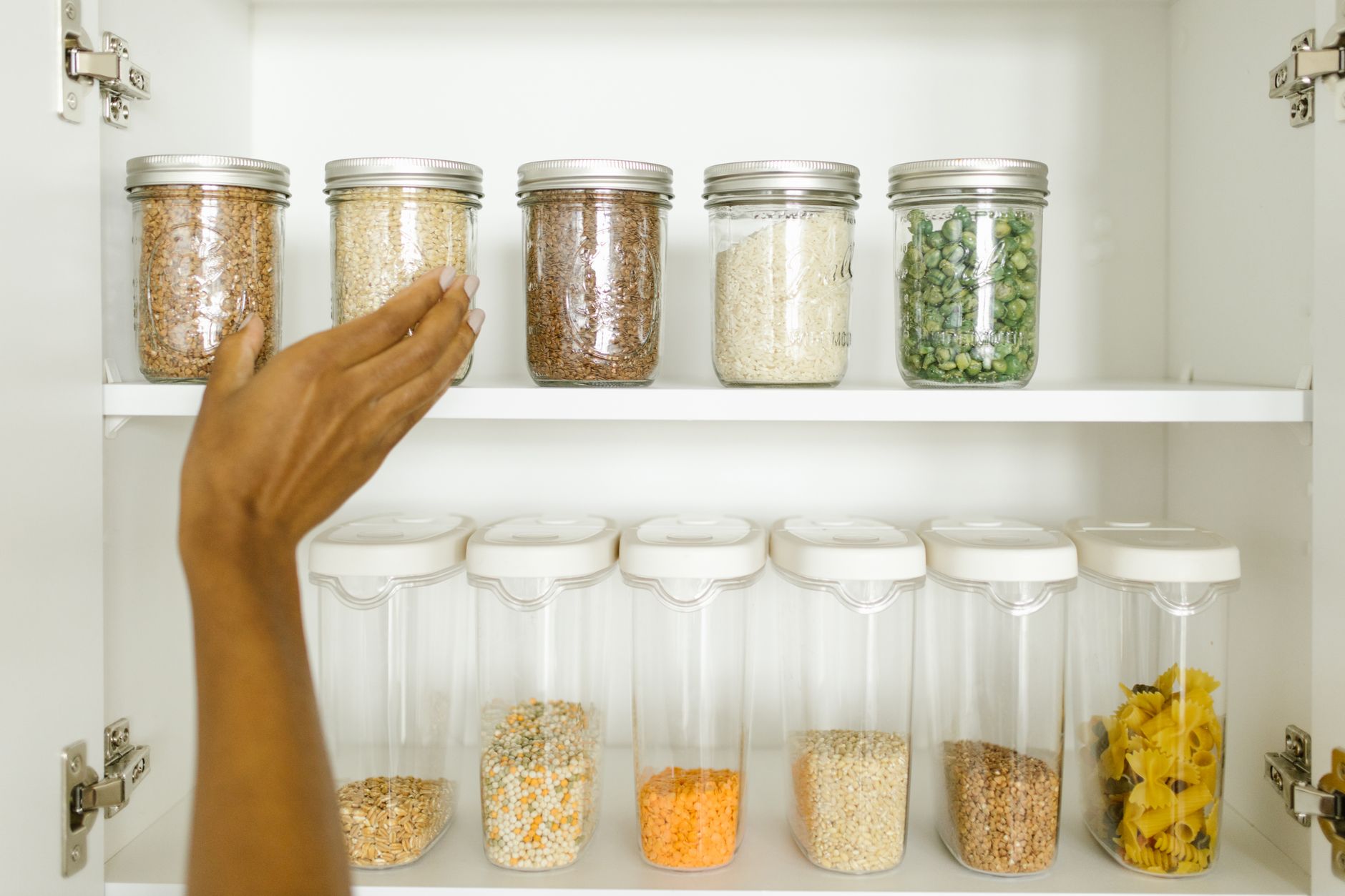 Astuces pour organiser placards et tiroirs de cuisine