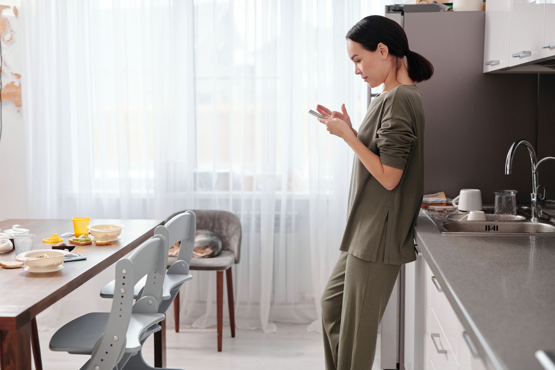 Rangements pour plan de travail en petit espace